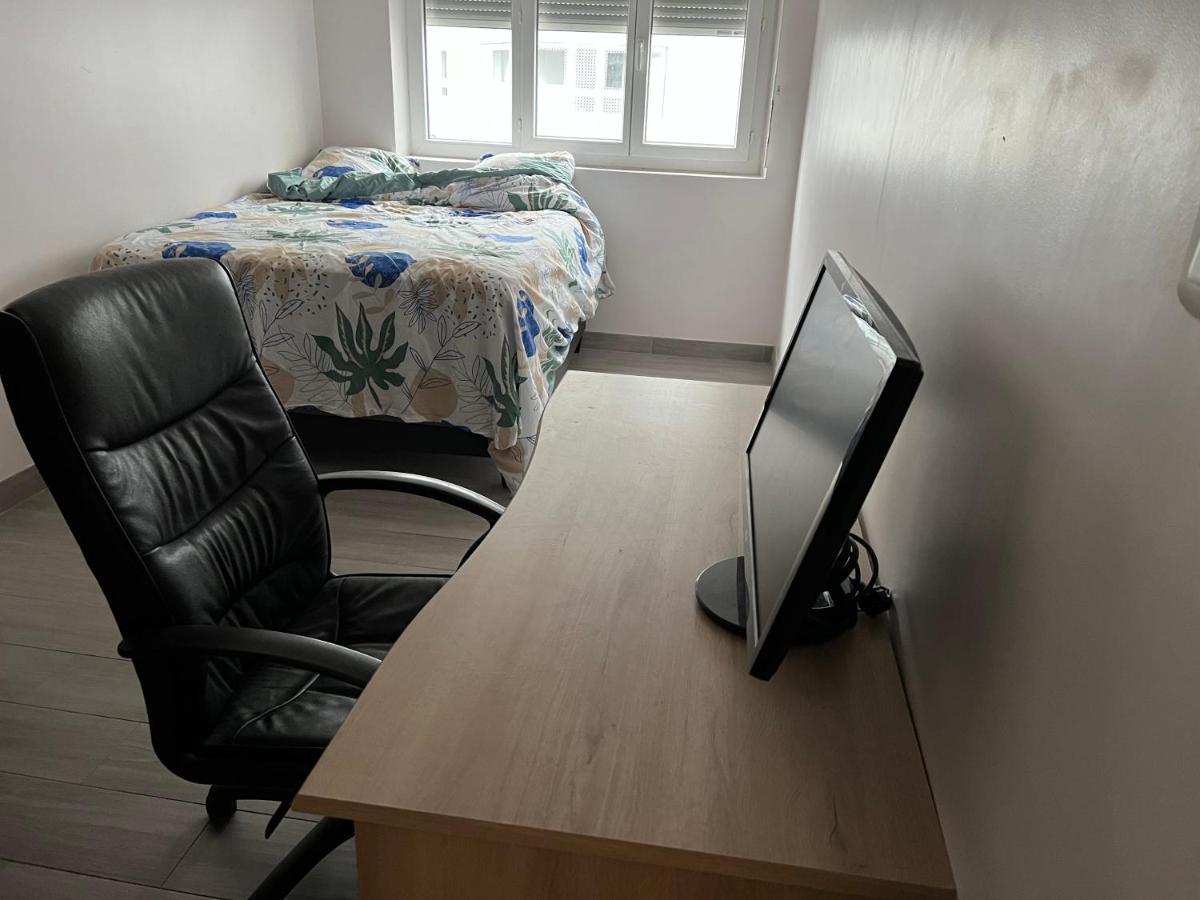 Appartement Pres De La Defense 楠泰尔 外观 照片