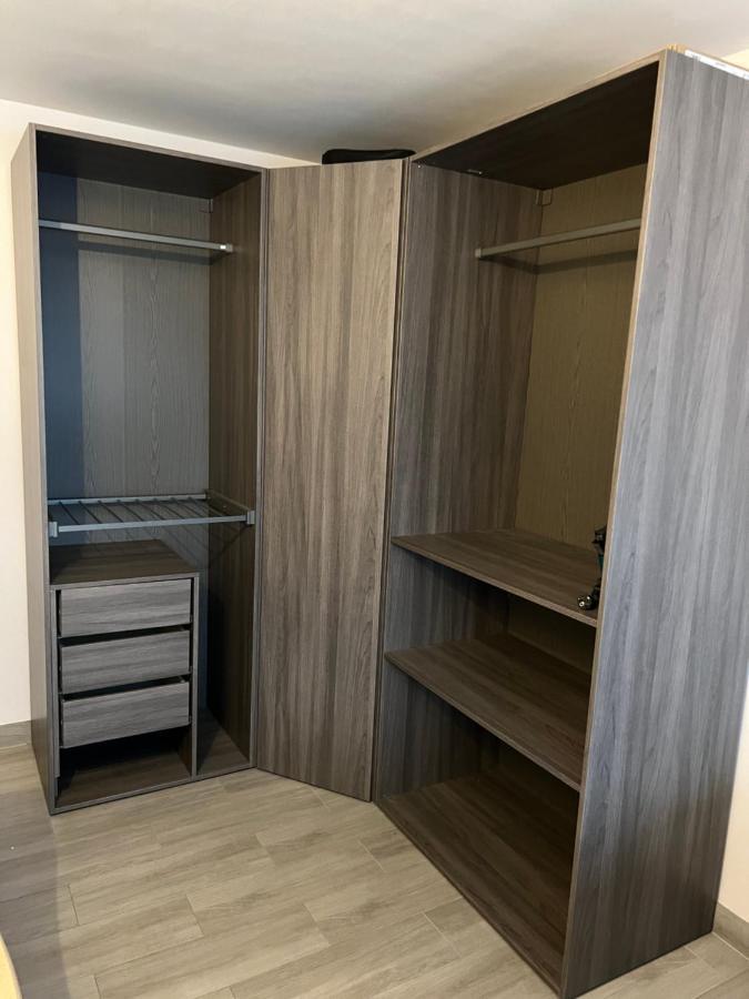 Appartement Pres De La Defense 楠泰尔 外观 照片