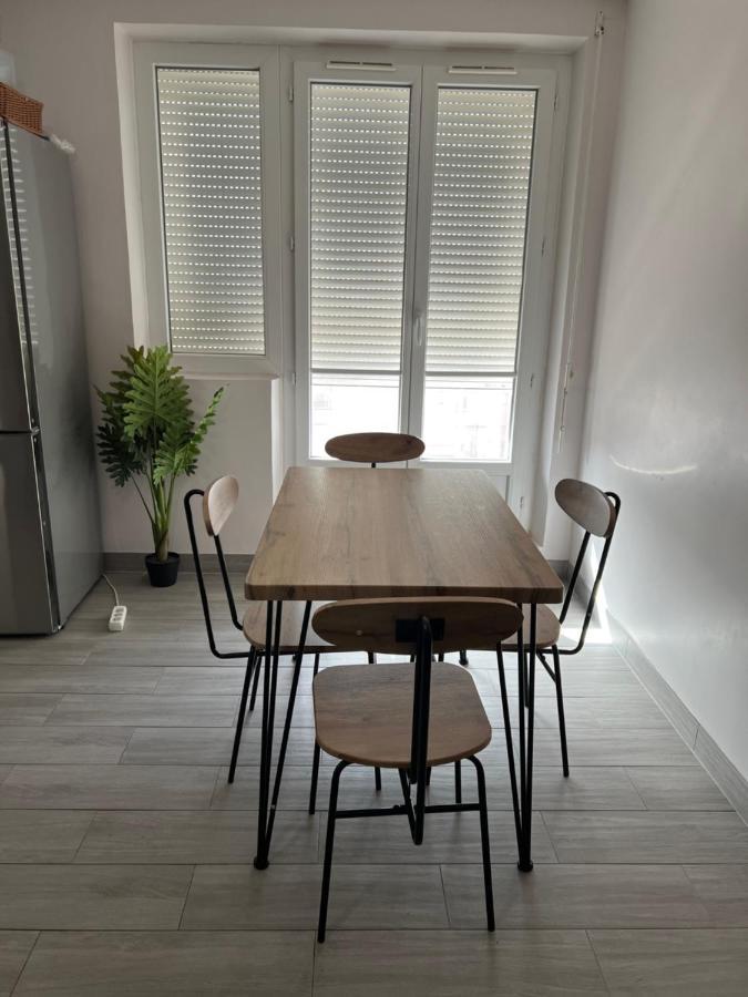 Appartement Pres De La Defense 楠泰尔 外观 照片